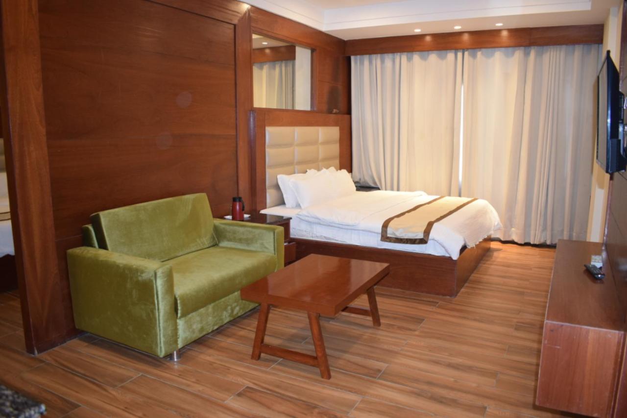 Hotel Ambica Katra カトラ エクステリア 写真